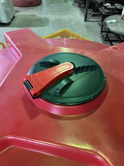 Кассета с низкими емкостями 10000 л (2х5000 л) пласт. краны