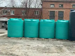 Пластиковая емкость для воды 2000 л