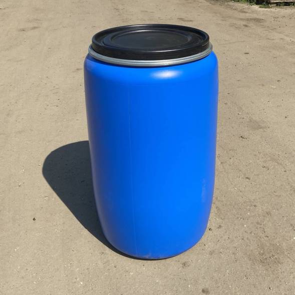 Бочка пластиковая с крышкой и металлическим обручем, 227 л, синий [22010006]