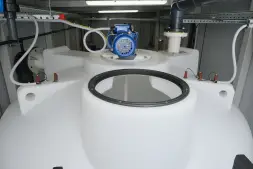 Емкость ЦКТ 3000 л с патрубком 110мм белая в обрешетке