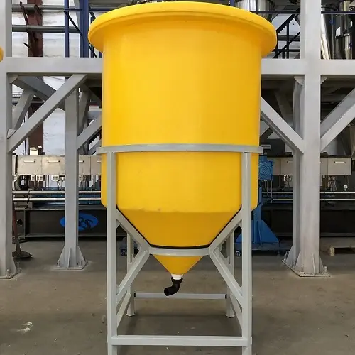 Бункер 1000 л в обрешетке